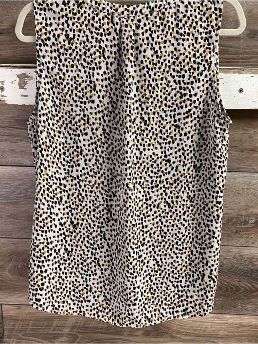 Men's Sleeveless Printed Tank — White with Black & Gold Spot Pattern